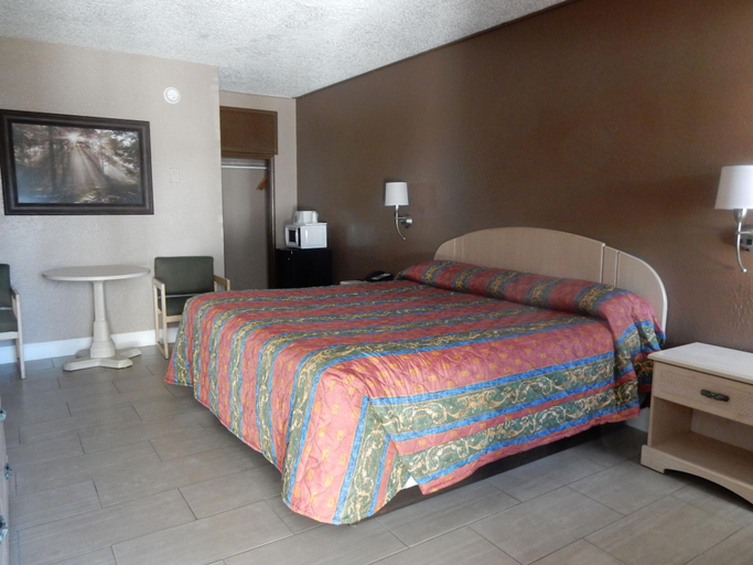 Bedroom 3, Sunset Inn, Saint Johns