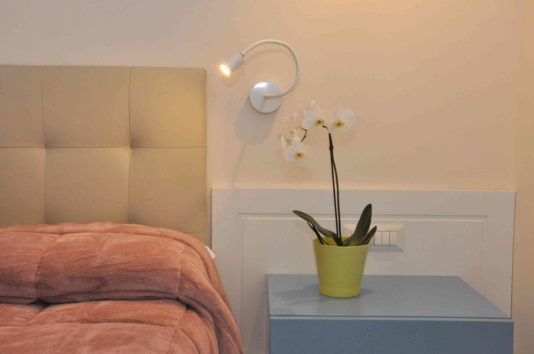 Bedroom 3, Residenza Eleonora, Salerno