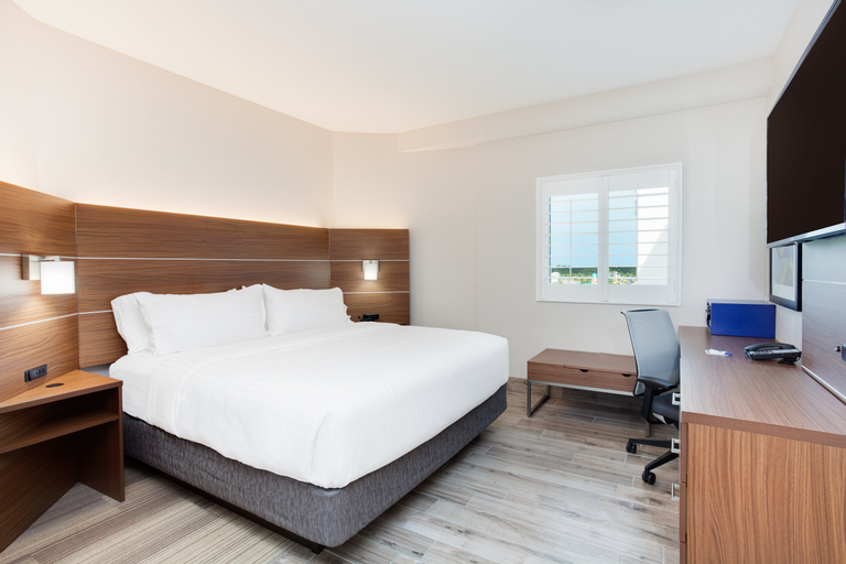 Bedroom 9