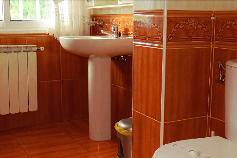 Bathroom 4, Hotel Restaurante América, Pontevedra