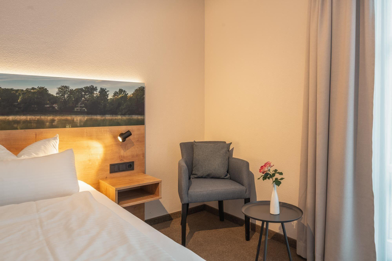 Bedroom 3, Hotel Seehof, Starnberg
