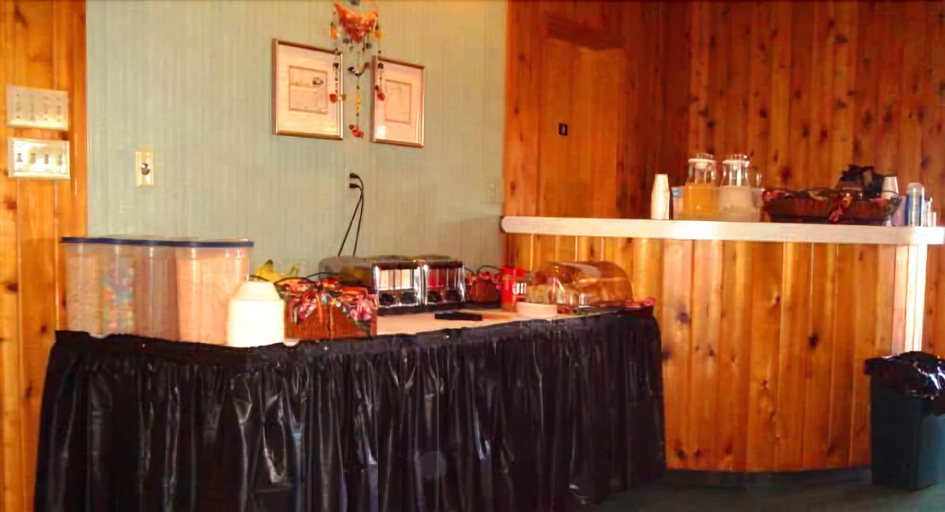 Public Area, The Lodge at Chalk Hill, Fayette