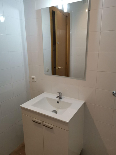 Bathroom 4, Hostal El Alba, Madrid