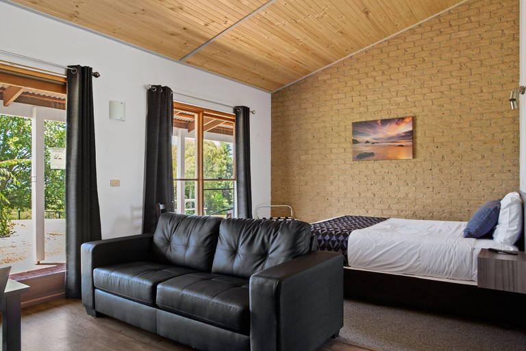 Public Area 2, Lookout Mountain Retreat, Bellingen