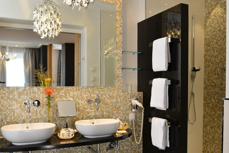 Bathroom 4