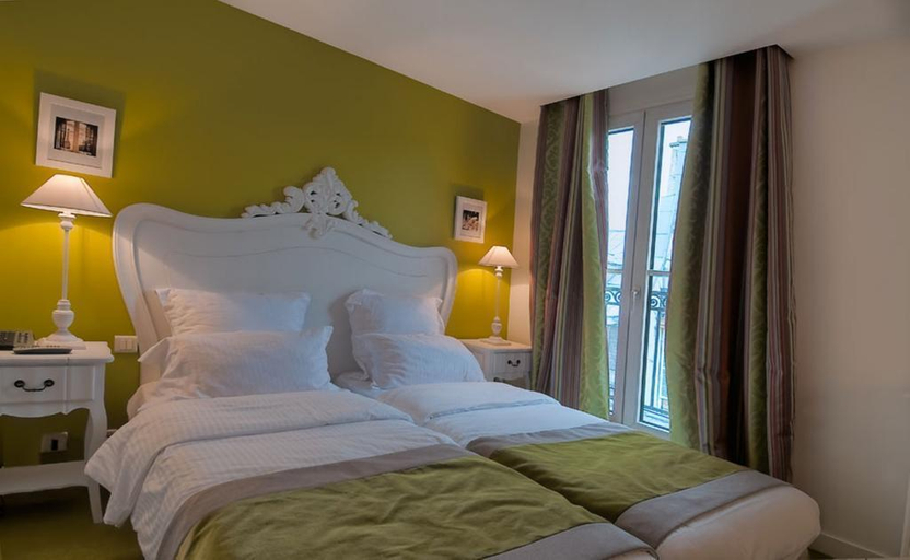 Bedroom 3, Cluny Square, Paris
