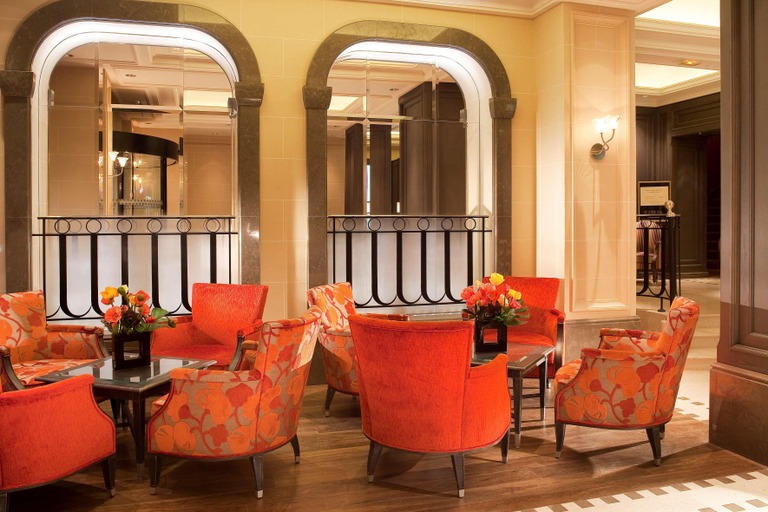 Public Area 5, Hôtel Château Frontenac, Paris