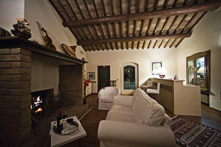 Public Area 3, La Vittoria 10 - La Soglia della Val d'Orcia, Siena