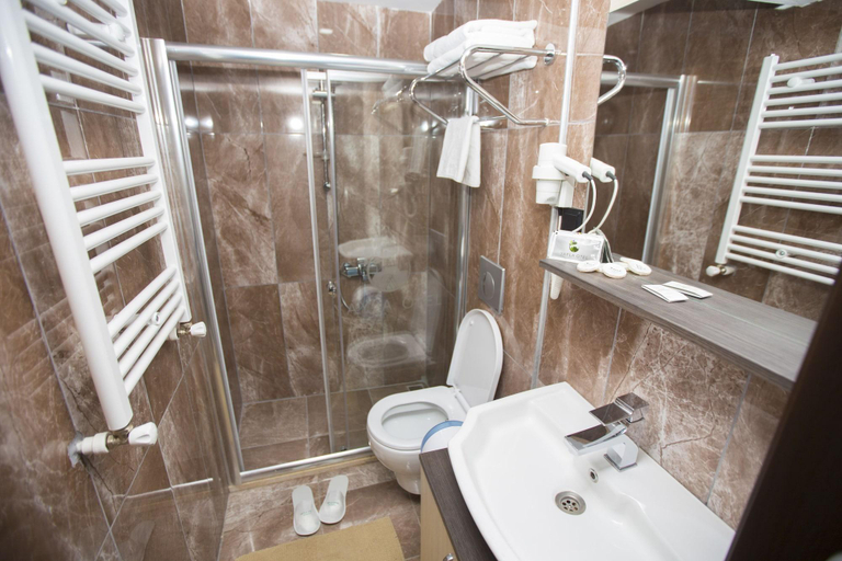 Bathroom 5, Yayla Otel, Çaykara