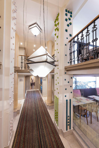 Public Area 2, The Three Corners Hotel Art Superior, Budapesti