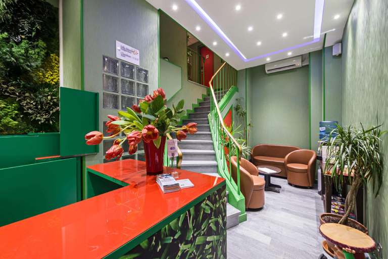Public Area 2, Hotel Les Jardins de Montmartre, Paris