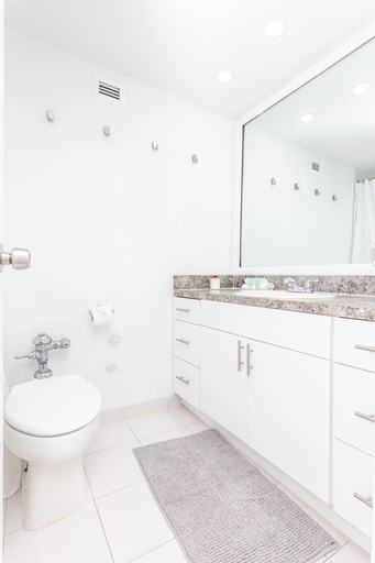 Bathroom 3, Girasole Apartments, Miami-Dade