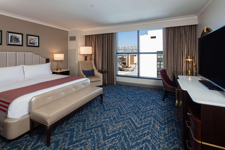 Bedroom 2, Higgins Hotel, Curio By Hilton, Orleans