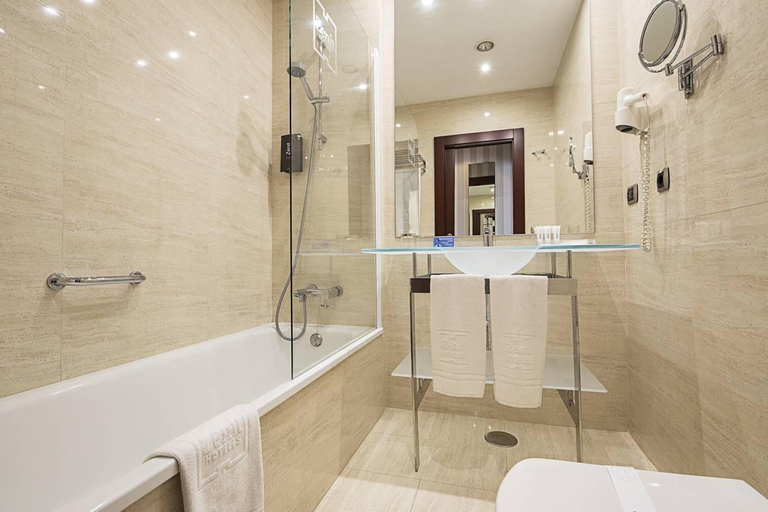 Bathroom 4, Hotel Zenit Valencia, Valencia