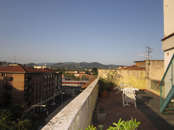Exterior & Views 2, Iris Florentina, Florence