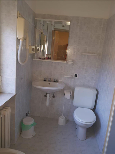 Bathroom, Topazio, Cuneo