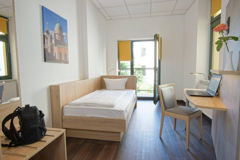 Bedroom 3, Bed & Breakfast am Luisenplatz, Potsdam