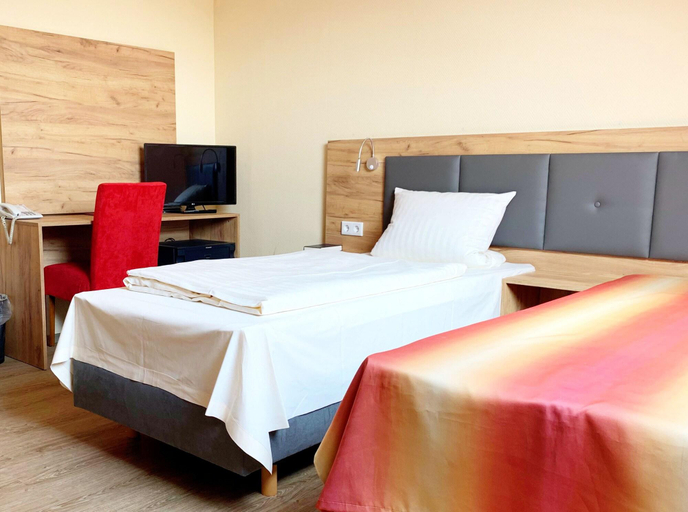 Bedroom 5, Turm Hotel Hanau, Main-Kinzig-Kreis