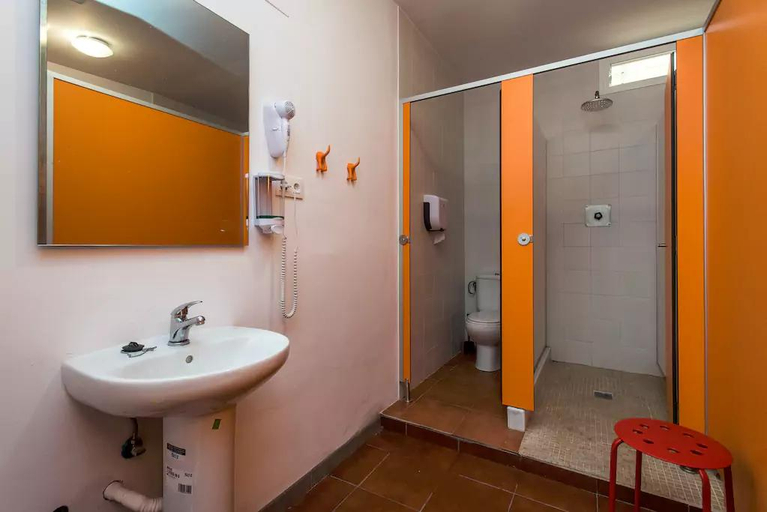 Bathroom, Arc House Sevilla - Hostel, Sevilla