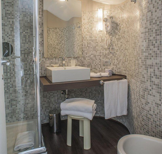 Bathroom, Palazzo Delle Stelline, Milano