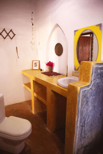 Bathroom, Asali Beach House, Kusini