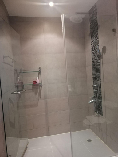Bathroom 4, View Talay 6 Condominium by Honey, Pattaya