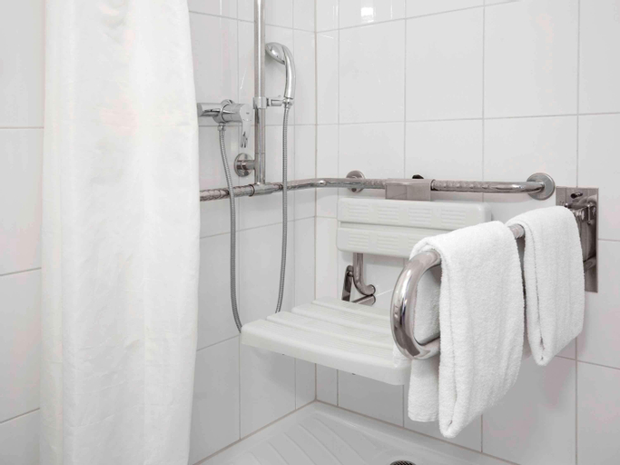Bathroom 8