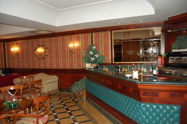 Food & Drinks 5, Hotel Cilicia, Rome