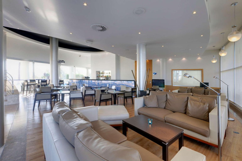 Public Area 4, TRYP by Wyndham Porto Expo Hotel, Matosinhos