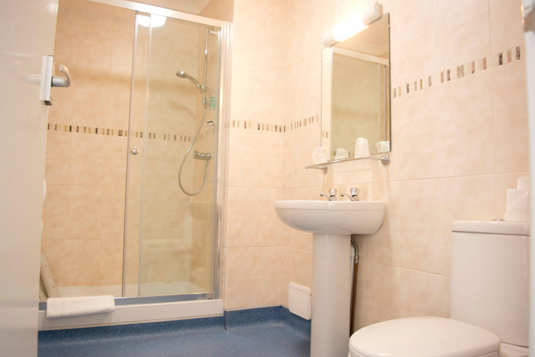 Bathroom 5, Tlh Carlton Hotel, Torbay