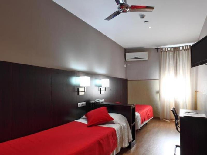 Bedroom 3, Yomo Hostal Bcn Port, Barcelona