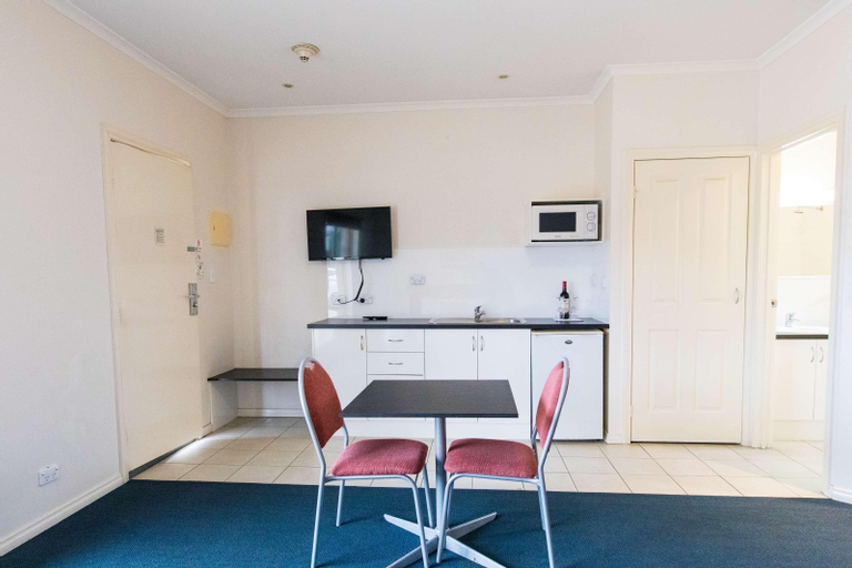 Dining Room 6