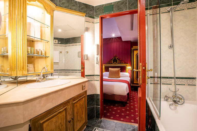 Bathroom 4, Villa Opera Drouot, Paris