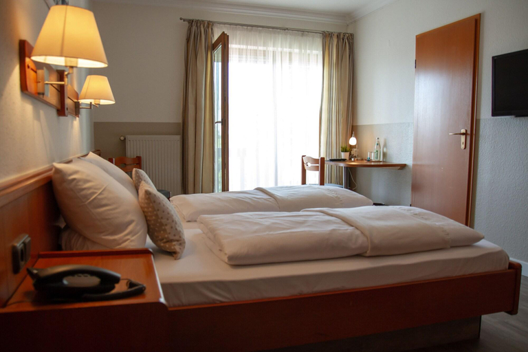 Bedroom 4, Hotel Restaurant Bastei, Mühldorf am Inn