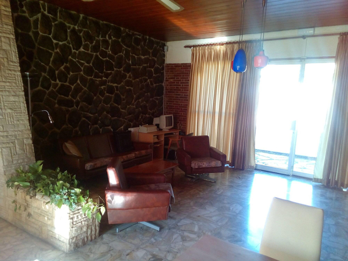 Public Area 2, Hostal Lleida, Tarragona