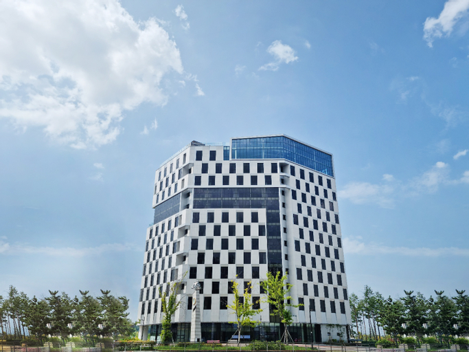 Ocean Park 9, Jung