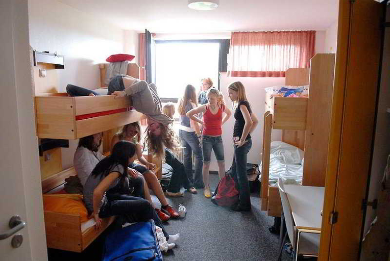 Bedroom 3, Jugendherberge Köln-Riehl - City Hostel, Köln