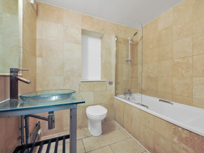 Bathroom, Access Apartments City, London