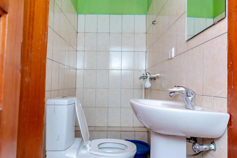 Bathroom 5, Sawa Sawa Motel, Rubavu