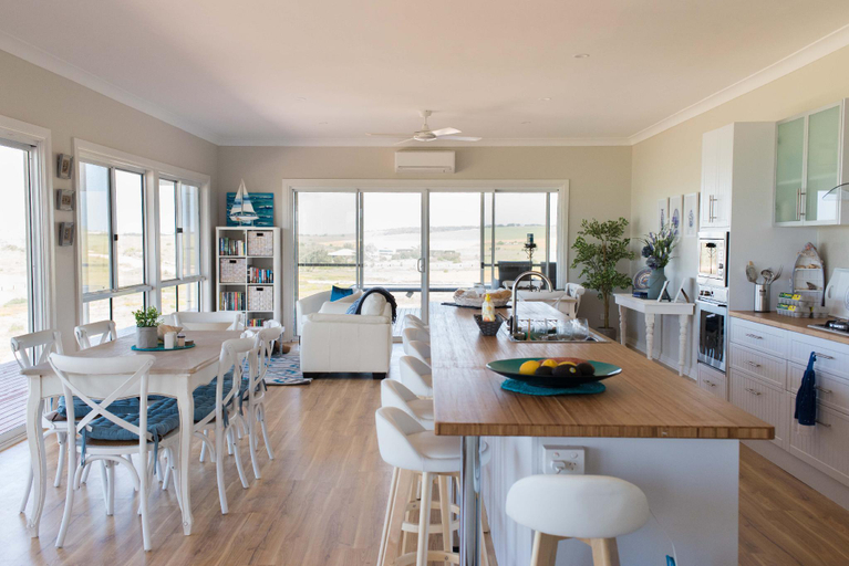 Others 4, Romantic Getaway with Stunning Views, Streaky Bay