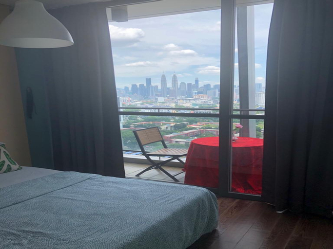 Klcc view room w attached balcony @The Fennel, Kuala Lumpur