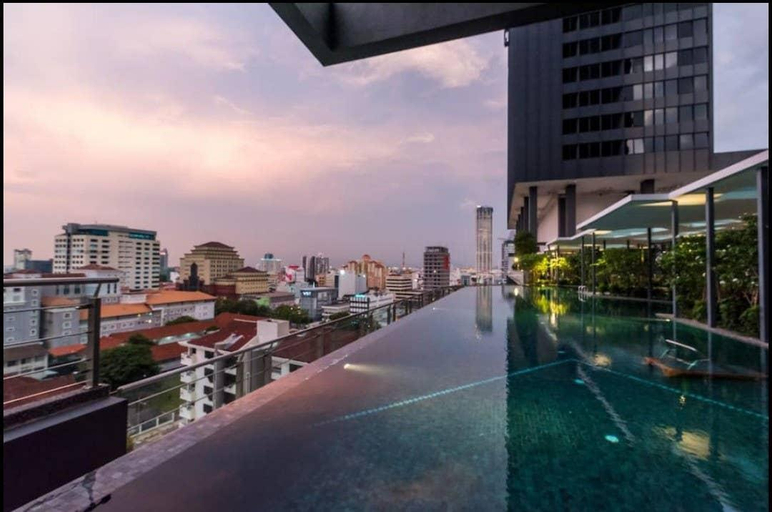White Stylish FamilyHome 2BR*City view@Georgetown, Penang Island
