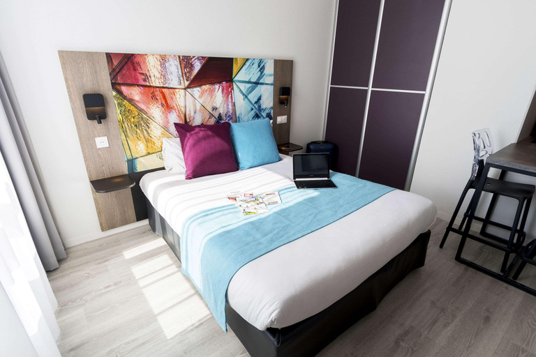 Bedroom 3, Appart-Hotel Mer & Golf City Bordeaux Lac, Gironde