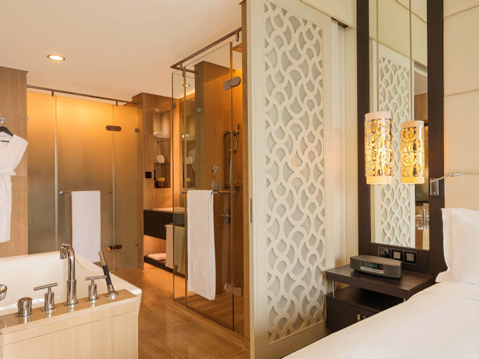 Bathroom 13