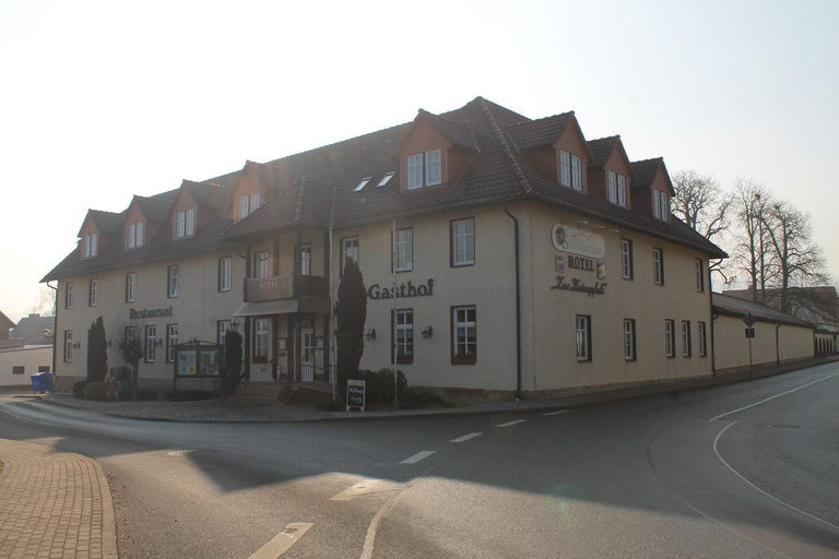 Zur Kaiserpfalz - Hotel-Spa-Camping, Burgenlandkreis