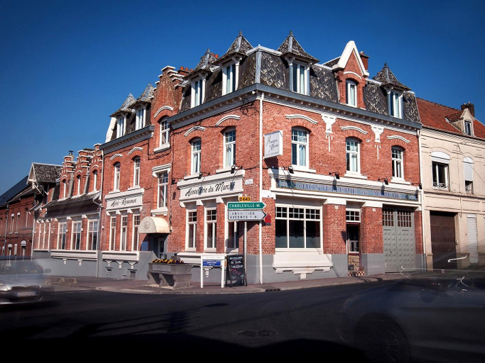 Exterior & Views 2, Logis Hostellerie Du Marché, Nord