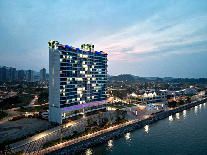 Ocean Soleview Hotel, Jung