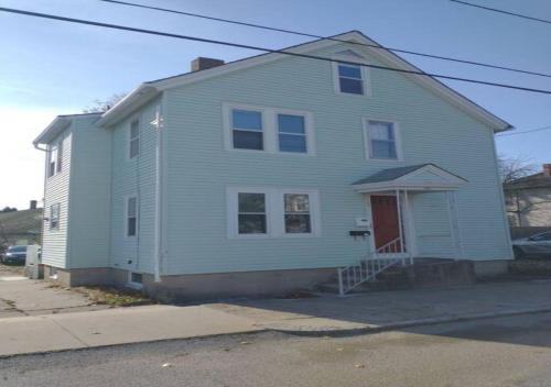 Sunny 2BR Apt, Off-Street Parking. Just renovated!, Providence