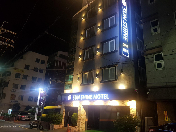 Sunshine Motel, Suyeong