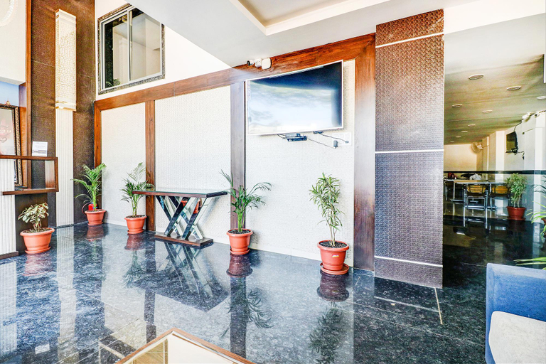 Public Area 2, Fabhotel Meera Palace, Indore